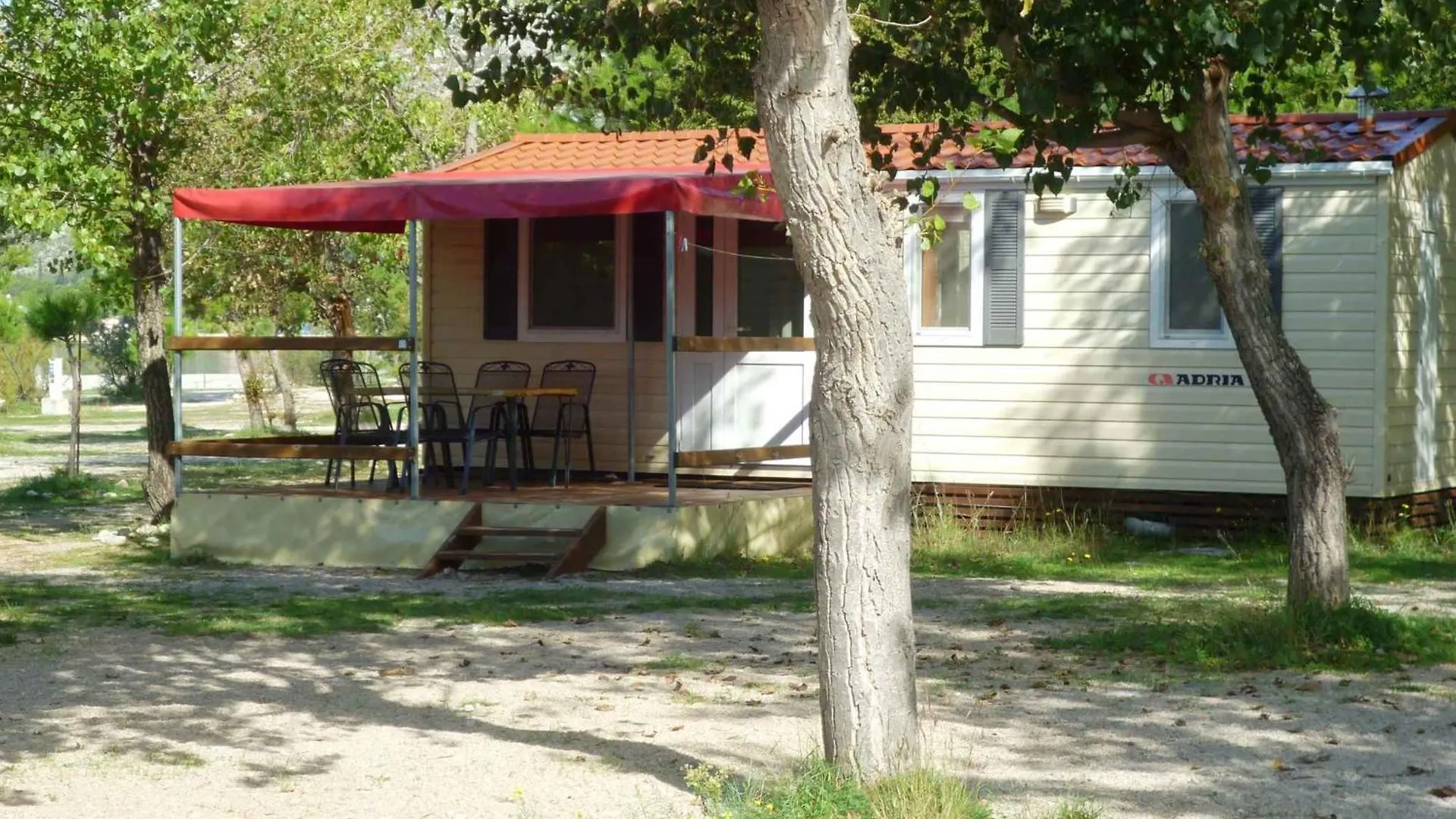Mobilehomes In Seline - Paklenica Riviera 6831 ホリデーパーク